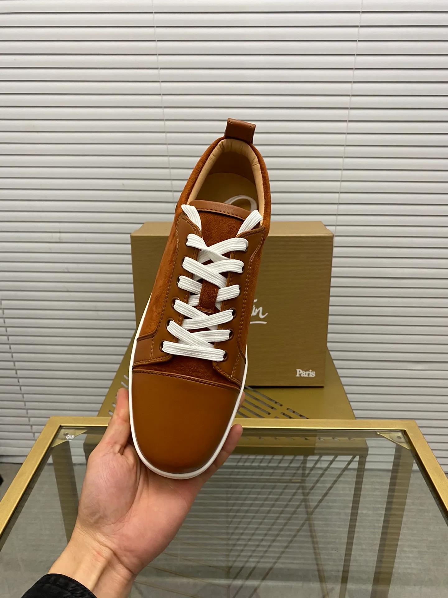 (Customized model) Ex-factory price is 480. christian louboutin (CL red sole shoes) counter series, casual sneakers for couples 📢 📢 📢 Exclusive hot style release 🎈🎈💪 Movable latex feet 👻 Finished outsole line [Proud] 😝Female 35-40# Male 38#-46, global supply😝 [Top version]: Original imported genuine leather upper, top original leather lining, original molded TPU outsole, original 1:1 detail processing, original shoe last,